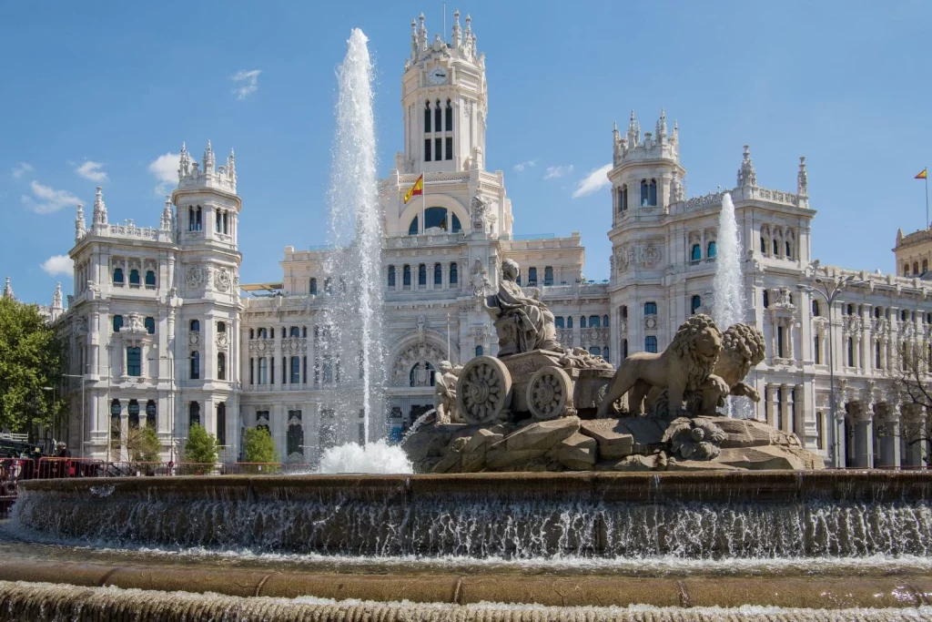 Un vistazo a la revolución urbana y el Plan de choque de Movilidad de Madrid 1 Moncloa Fuente de Cibeles en Madrid (Fuente: Ayto. de Madrid)