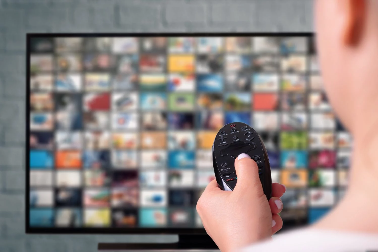 Tu tele de 1.000€ se ve fatal y es por tu culpa: desactiva YA estos 3 ajustes para tener una imagen de cine