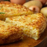 El error científico al freír la tortilla de patata: la temperatura que destruye el huevo