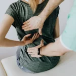 Termina con los dolores de espalda con estos sencillos ejercicios que te recomienda un fisioterapeuta