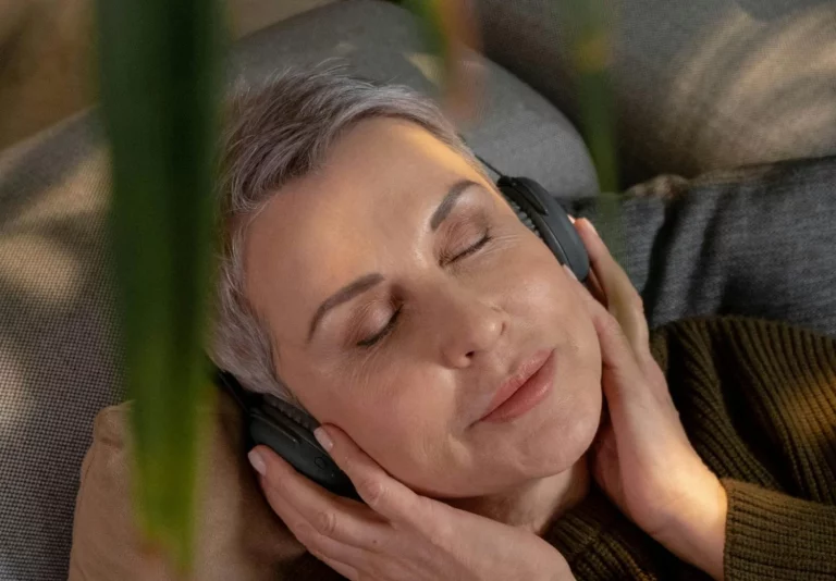 Descubre la relajación profunda con un sonido natural que deja atrás cualquier playlist