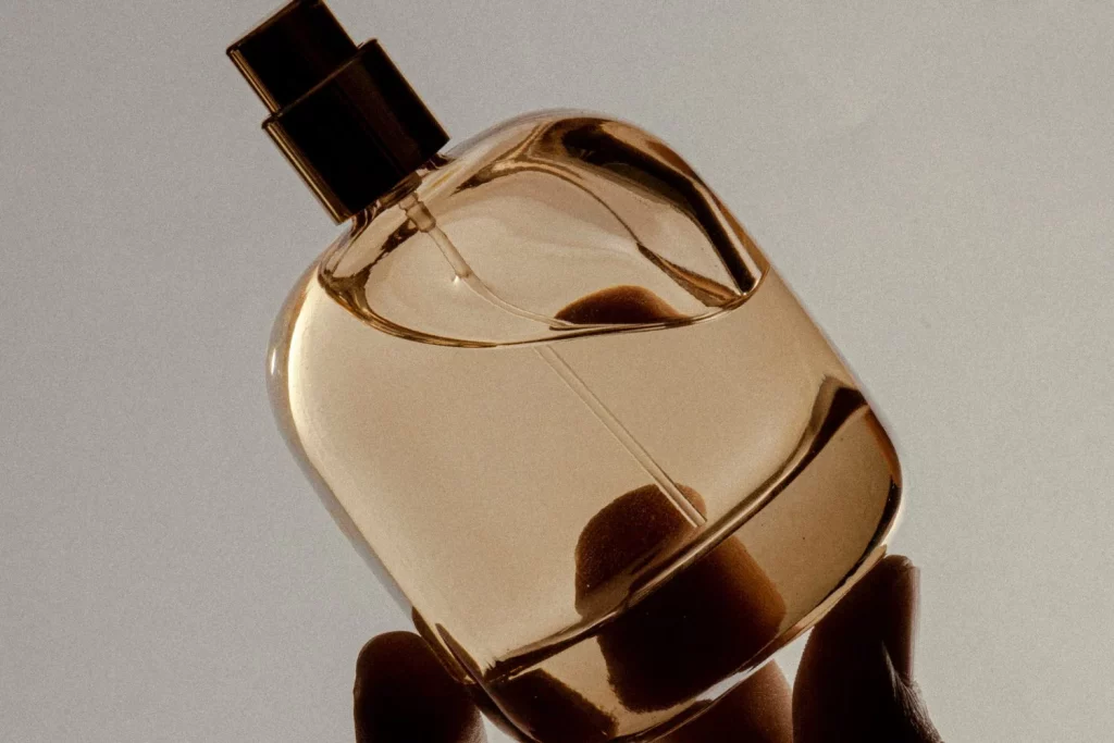 3 perfumes de Zara en oferta pensados para la oficina: aguantan toda la jornada y hasta las horas extra 5 Moncloa Zara apuesta por el ahorro de vuelta a la oficina