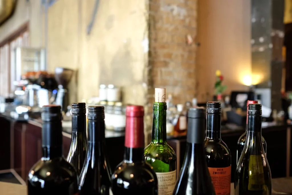 Juan Flores, enólogo (51): "En este pueblo de La Rioja te emborrachas solo con el aire a vino, y solo sucede en septiembre" 3 Moncloa Este espectáculo sensorial en La Rioja es un regalo fugaz que la naturaleza y la tradición nos ofrecen solo una vez al año.