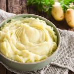 Alberto José (56), chef vasco, confiesa: «Este es el truco para un puré de patatas cremoso, y sólo necesitas 2 ingredientes