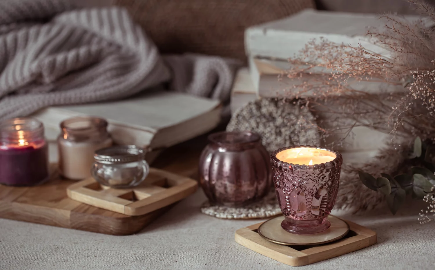 Cuidado con las velas aromáticas de tu casa: la advertencia de los neumólogos sobre los 'COV' que respiras