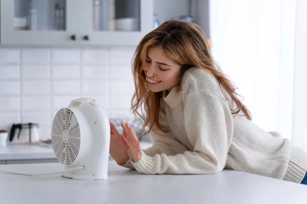 Le pregunté a una IA cómo enfriar una habitación sin aire acondicionado: su solución es un truco casero que cuesta 1 euro 1 Moncloa Un remedio infalible contra el calor al alcance de todos, es la prueba de que no se necesita una gran inversión económica. Fuente: Freepik