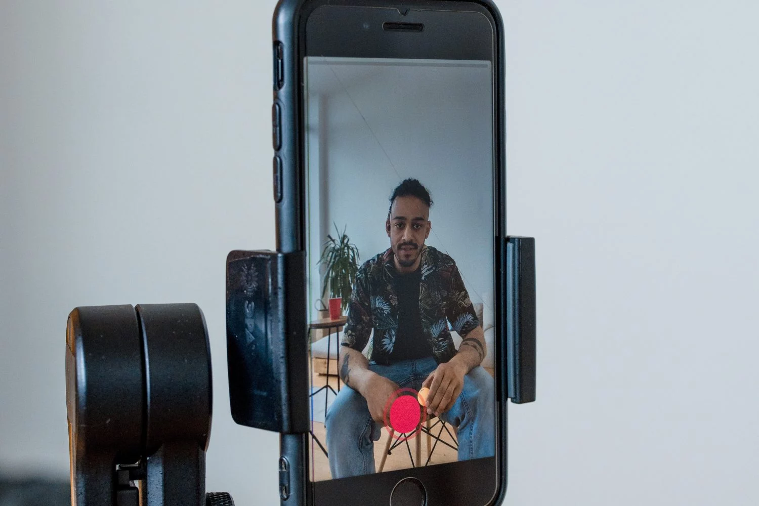 Un joven explota contra la vuelta al cole y TikTok lo hace viral: 