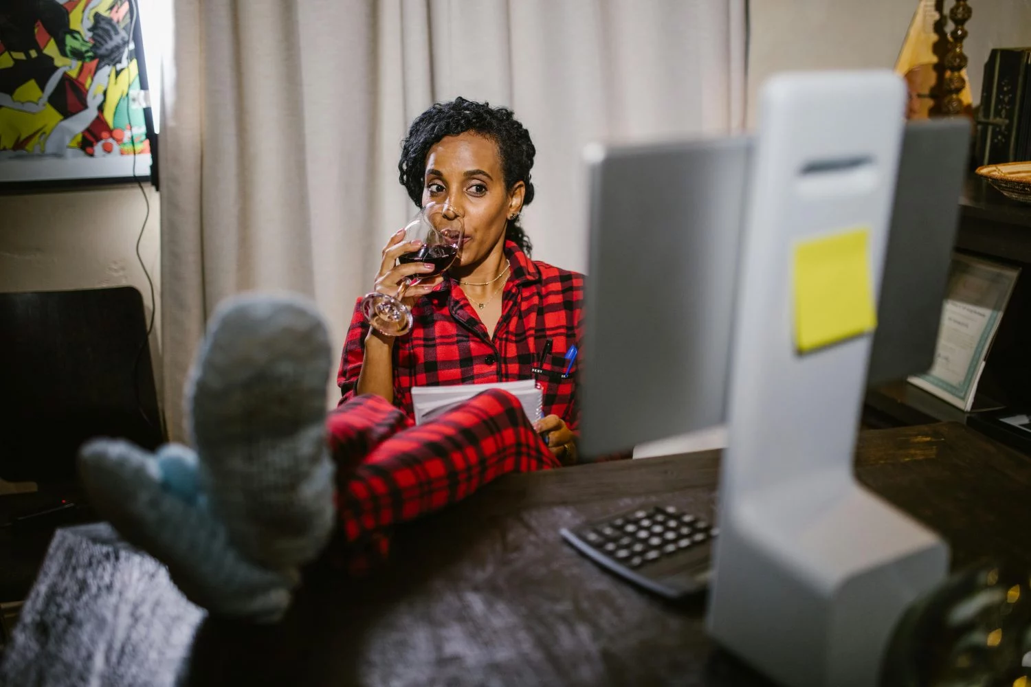 YouTube es la universidad gratis que no aprovechas: 5 canales imprescindibles para aprender de los mejores maestros online