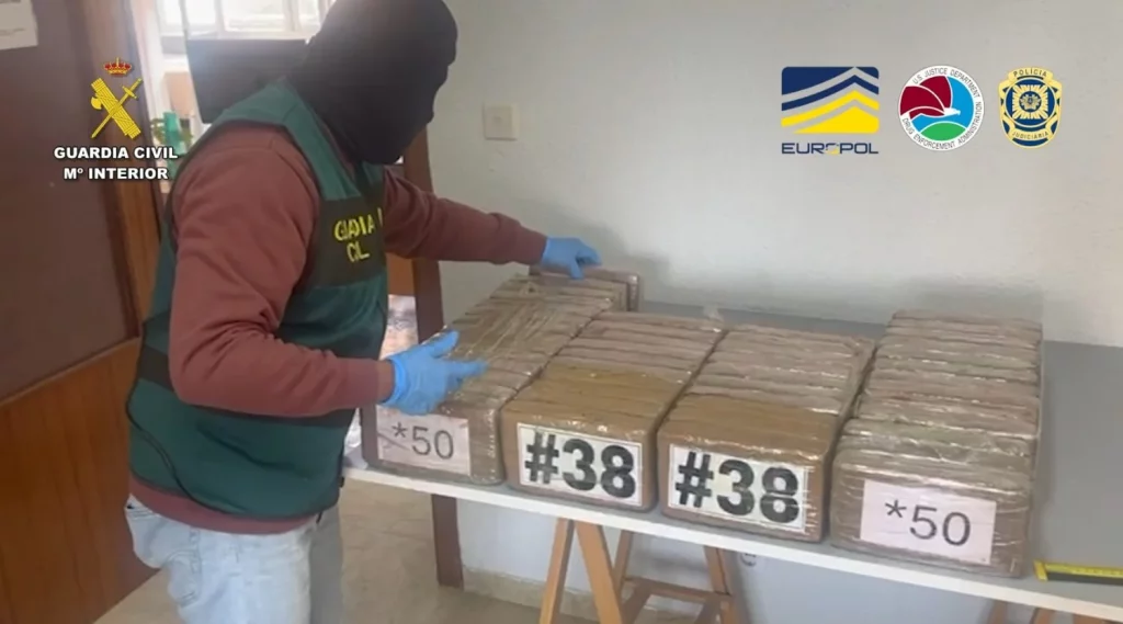 La Guardia Civil incauta 2,2 toneladas de cocaína y detiene a 19 personas en Galicia 2 Moncloa 2025 09 05 op olimpia uco 3 Moncloa