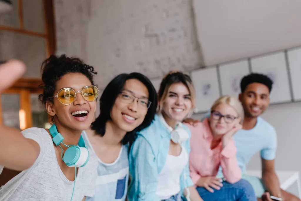 Florencia Seful (24), experta en RRHH, revela el trabajo soñado de la Gen Z: "Ni funcionarios ni influencers, quieren ganar 3.000€ y tener 2 meses de vacaciones" 3 Moncloa Sorprendentemente, las profesiones que mejor encajan no son las que todos imaginan.