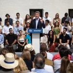 El PP eleva el tono y acusa al presidente del Gobierno de «indecencia» y «amoralidad»