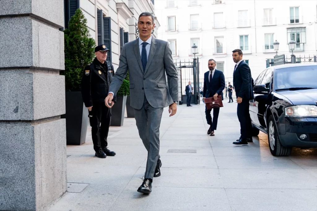 EuropaPress 6944047 presidente gobierno pedro sanchez llega pleno congreso diputados 10 Moncloa