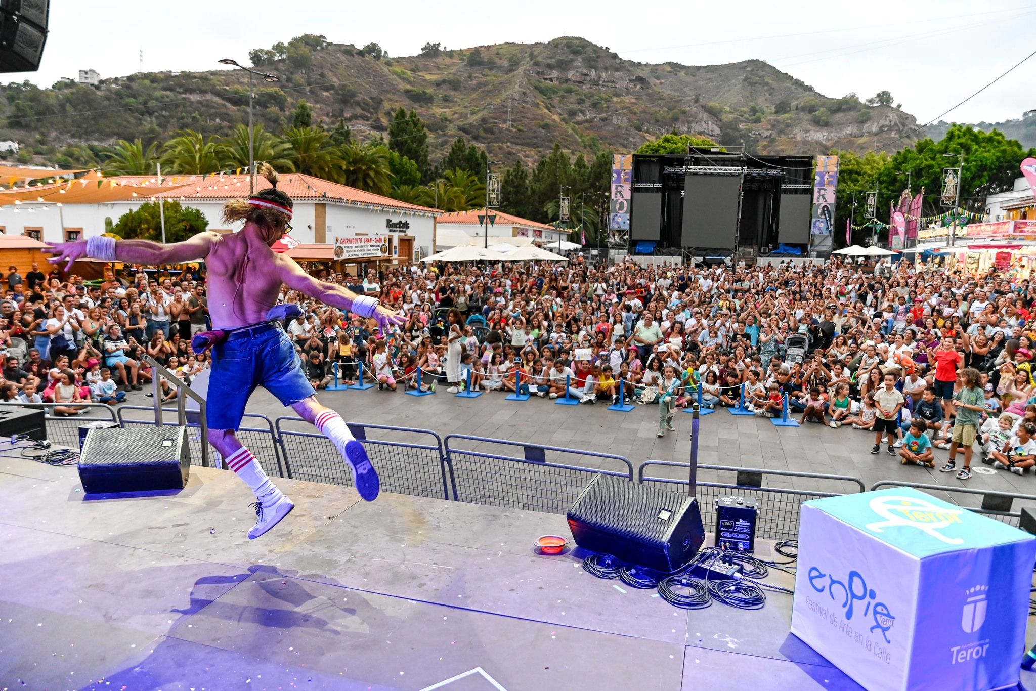 El Festival En Pie transforma Teror con arte, circo y 10.000 asistentes 1 Moncloa El Festival En Pie transforma Teror con arte, circo y 10.000 asistentes