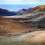 «Meten agua en un agujero y sale disparada como un géiser a 100ºC», el experimento en Lanzarote que demuestra que el volcán sigue vivo