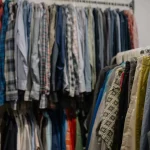 Stradivarius lanza 3 chaquetas vintage inspiradas en los 70 y 80 que marcan tendencia esta temporada