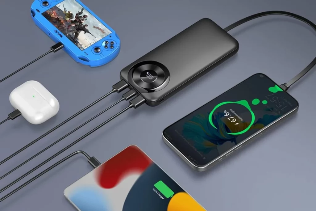 ¿Rumbo a la universidad? Amazon tiene el gadget perfecto que alarga la batería de tu móvil hasta 48 horas 1 Moncloa El gadget de Amazon que necesitas