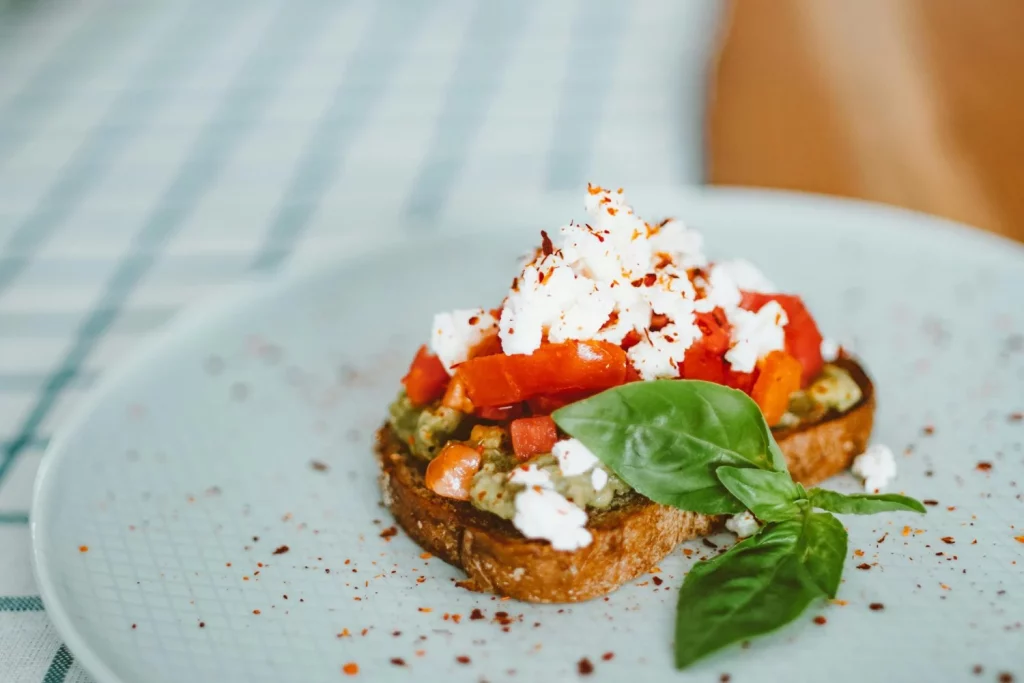 El bocadillo exprés más fácil para cenar: en solo 5 minutos y con lo justo, mejor que pedir comida a domicilio 1 Moncloa La versión gourmet de este bocadillo
