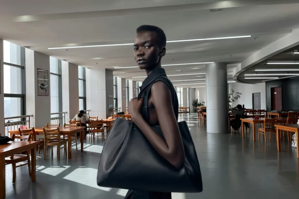 El shopper de Zara que roba corazones